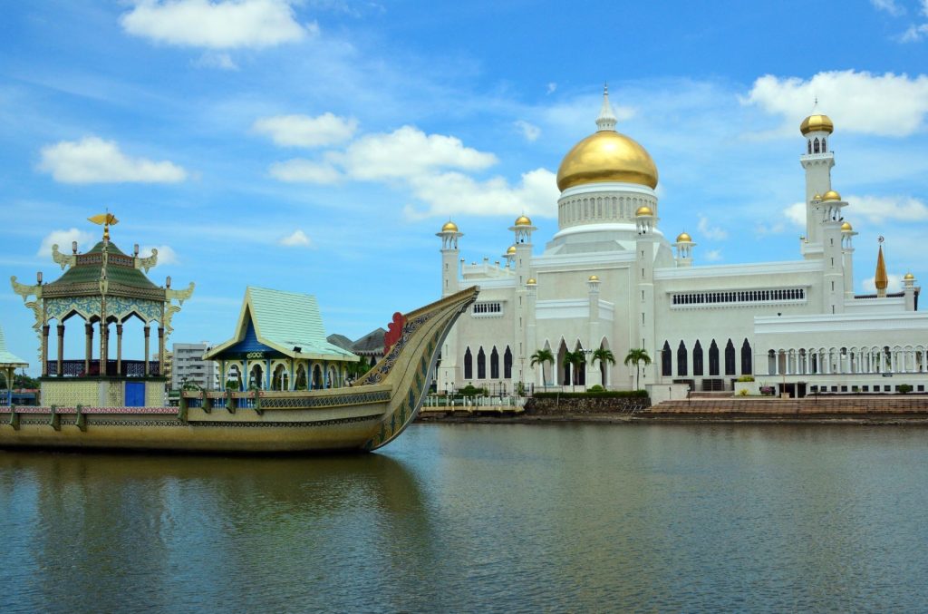 Sultan Omar Ali Saifuddin Mosque